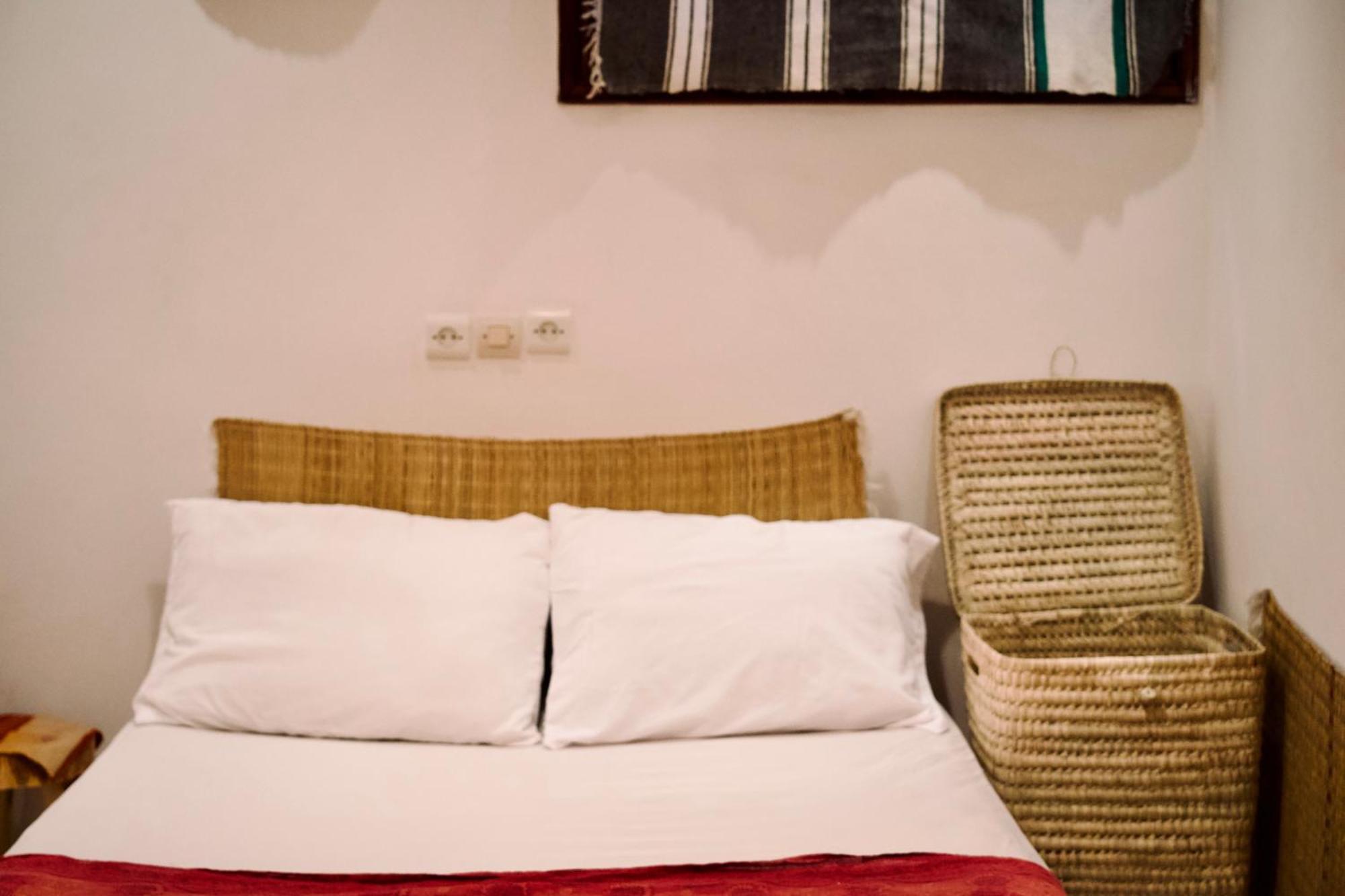 Bright Wave Surfhouse Hostel Tamraght Buitenkant foto